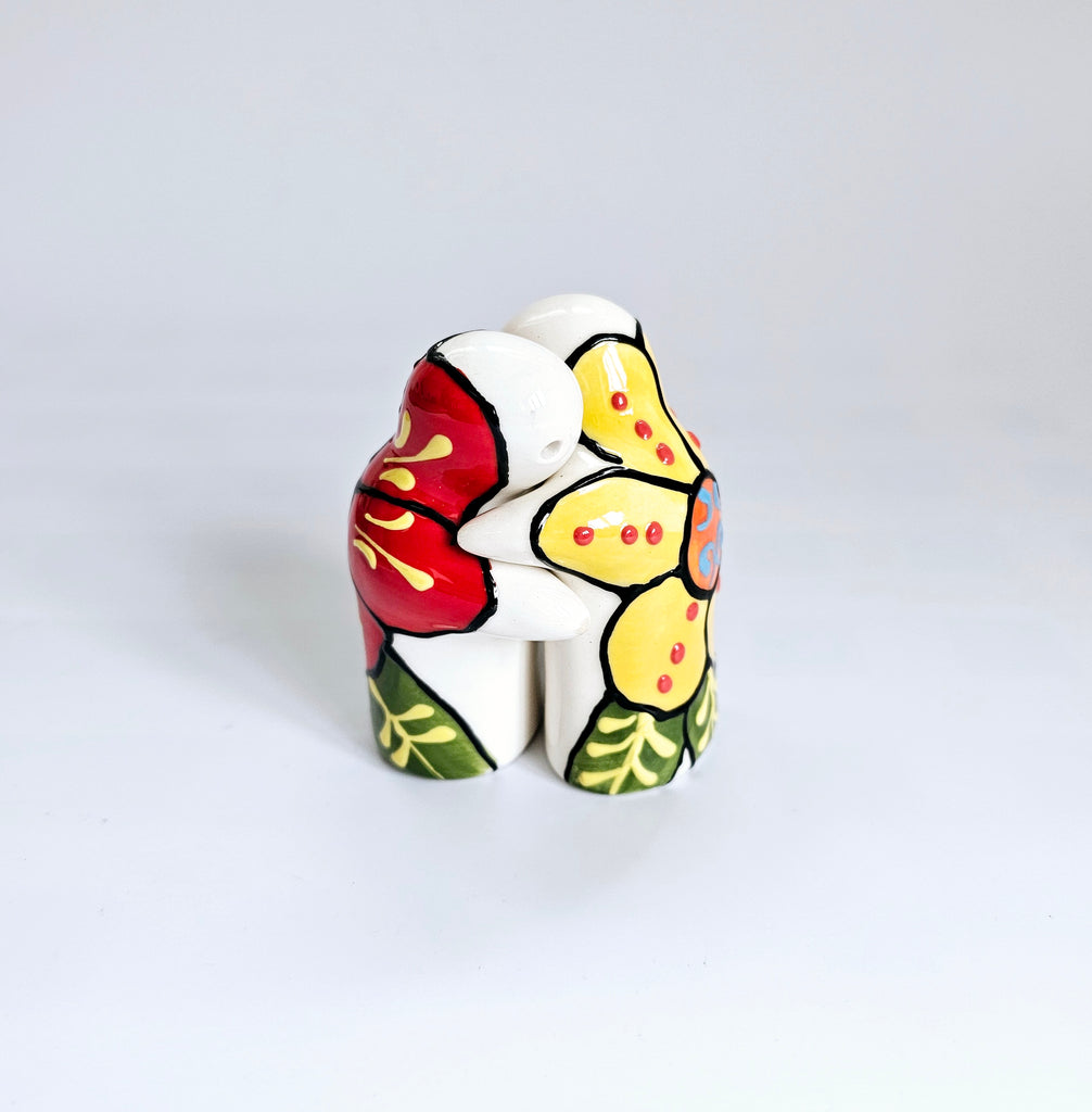 Rare Vintage Talavera Ceramic Hand Painted Hugging Salt and Pepper Shaker Set