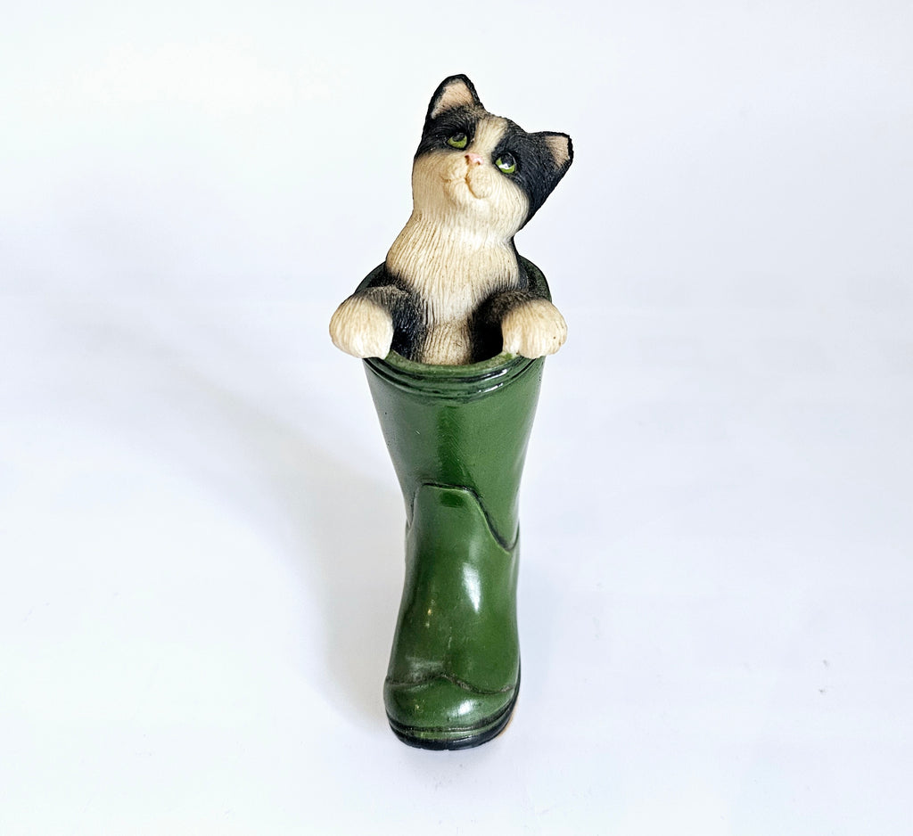 Vintage 1970's Leonardo Collection Kitten in Green Wellington Boot Figurine