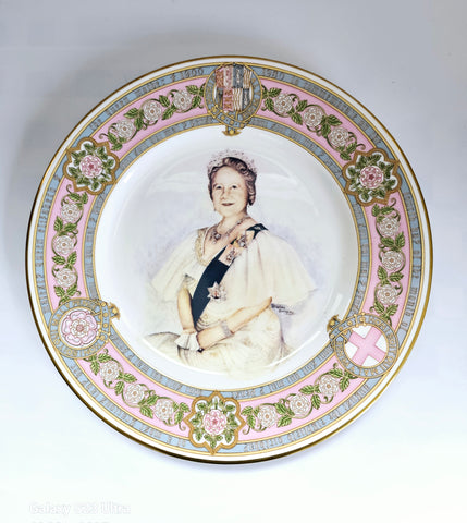 Vintage Limited Edition No 1835 of 2000 The Caverswall China Ltd Co. "Her Majesty Queen Elizabeth, The Queen Mother Commemorative Plate