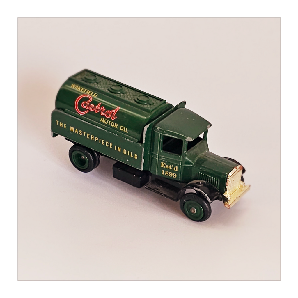 Days Gone by Lledo - Wakefield Castrol Motor Oil Truck