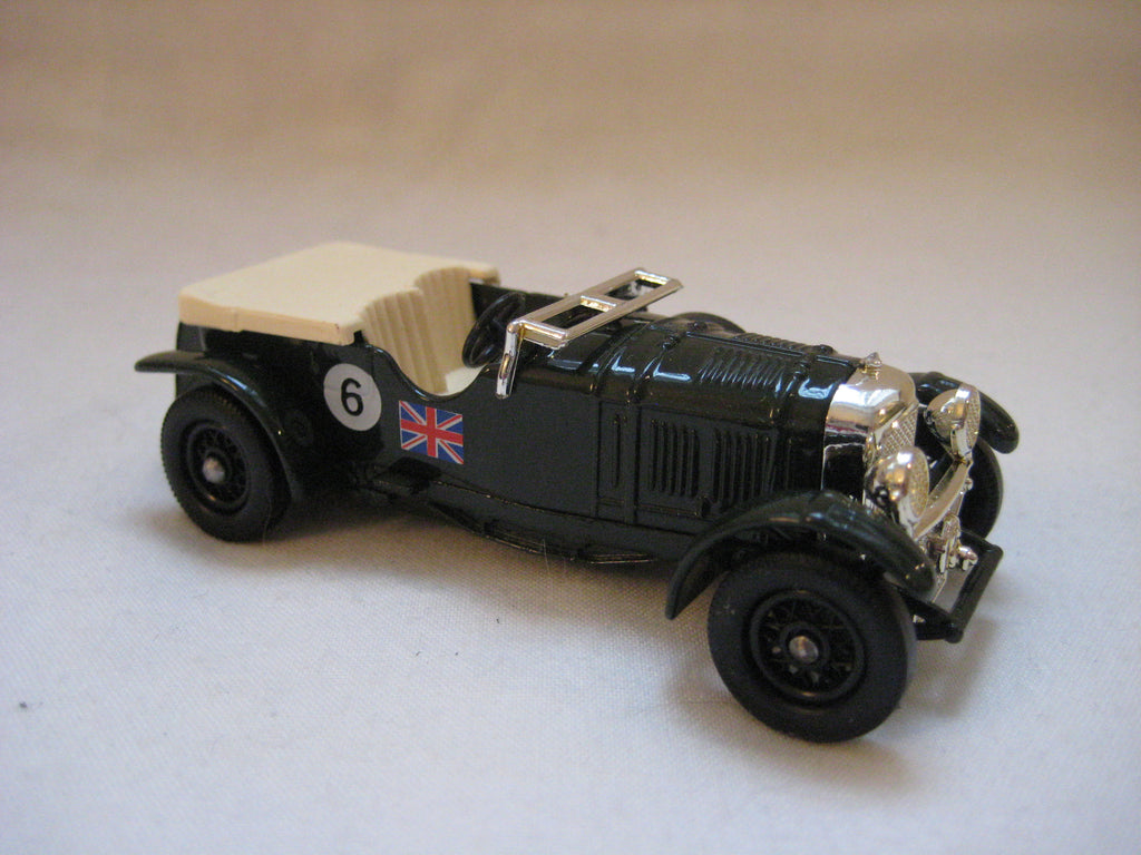 Days Gone Die-Cast vintage model of 1930 Bentley 4-5 litre in dark green by Lledo
