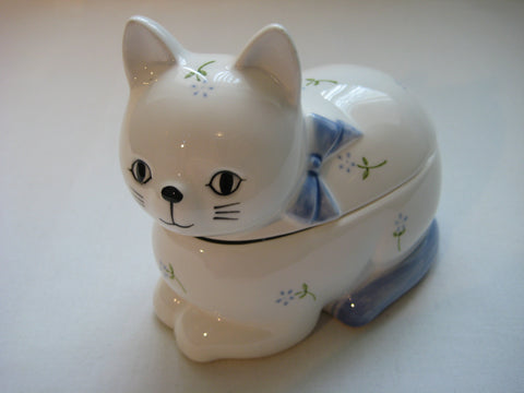 Collectable vintage 1980's Otagiri Hand Crafted Porcelain cat sugar bowl