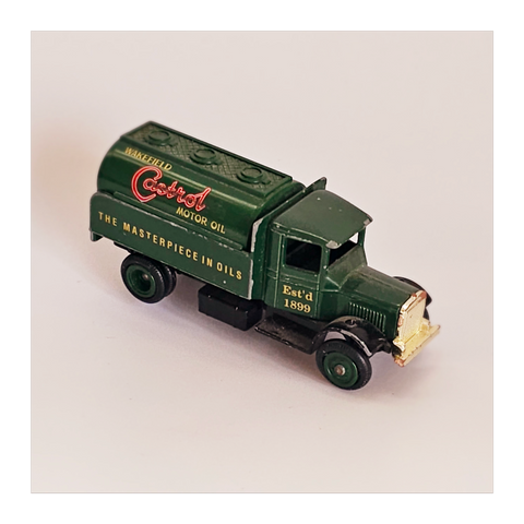 Days Gone by Lledo - Wakefield Castrol Motor Oil Truck