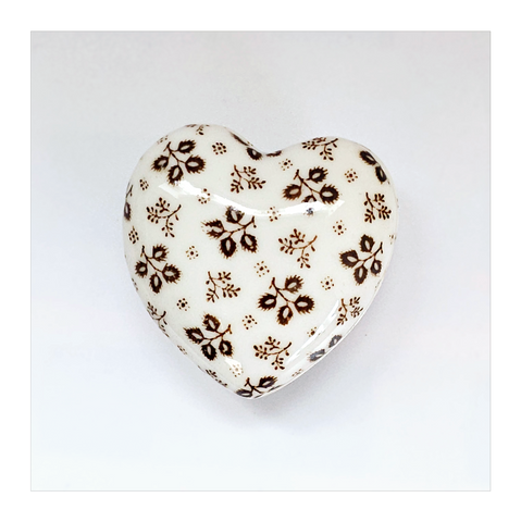 Small Heart Shaped Brown and White Ceramic Trinket Box / Pill Box with Leaf Pattern