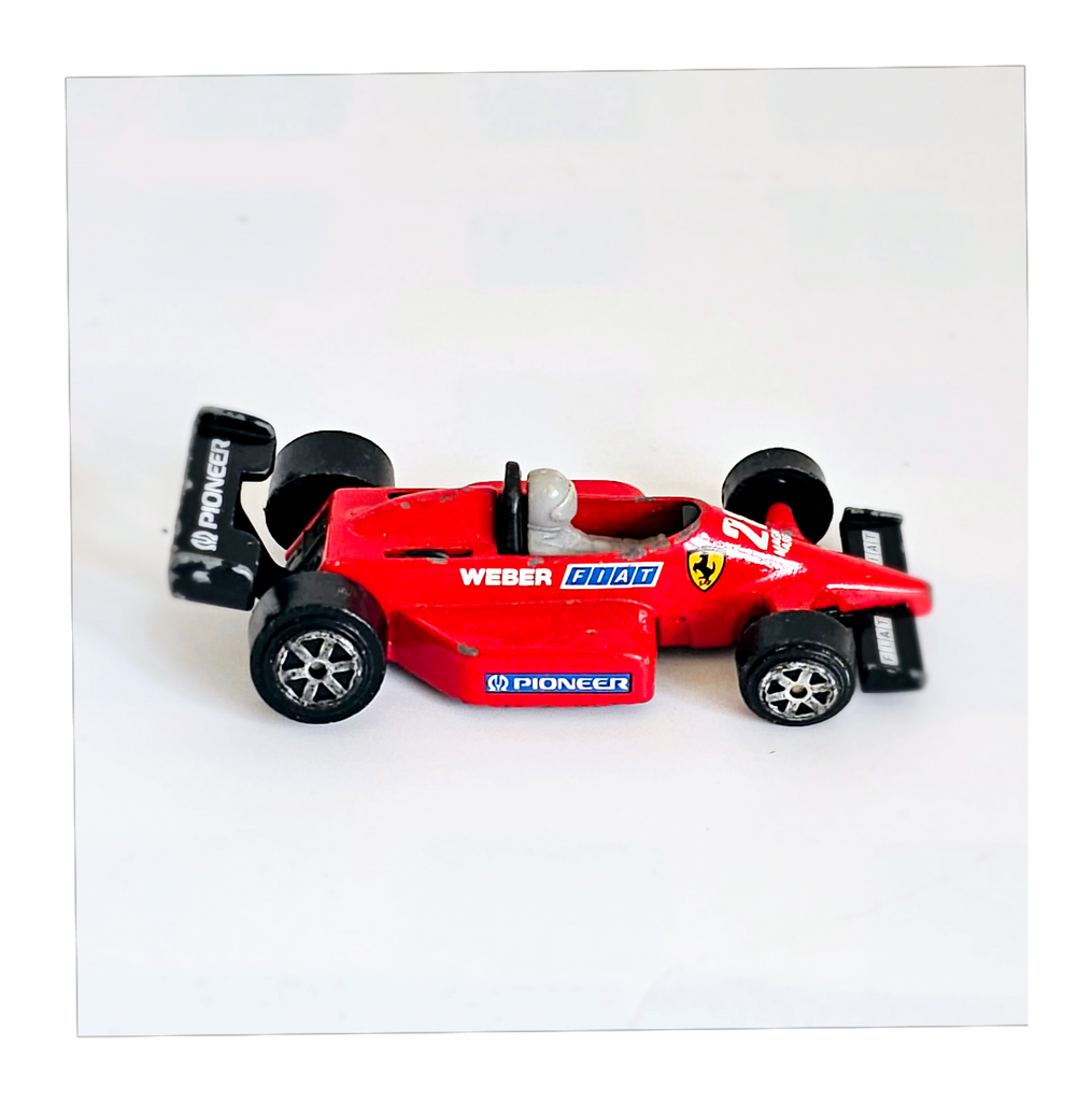 Corgi Appx 1/43 Scale - 95500 Ferrari F92A Diecast Model F1 Car Sealed Corgi Appx 1/43 Scale - 95500 Ferrari F92A Diecast Model F1 Car Sealed