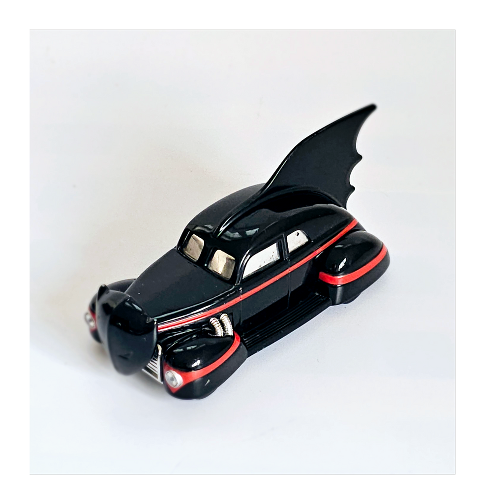 Vintage Corgi Batman Batmobile 1940 BMBV1 TM & DC Comics (S04) Model Car