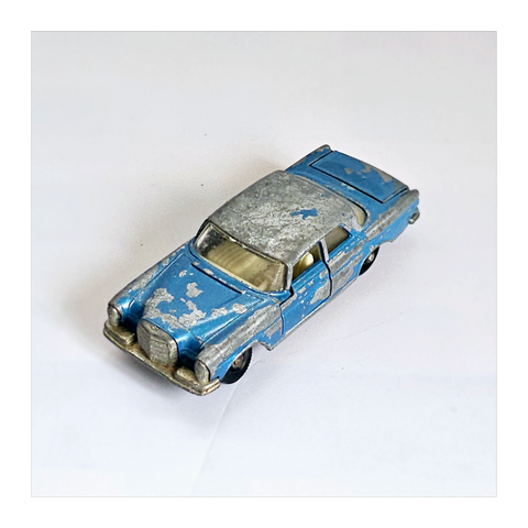 Vintage 1960's Lesney Matchbox Series No 46 Mercedes 300 SE, Made in England