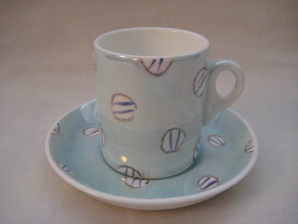 Wedgwood metallised bone china set of 5 coffee cups and saucers with a contemporary design