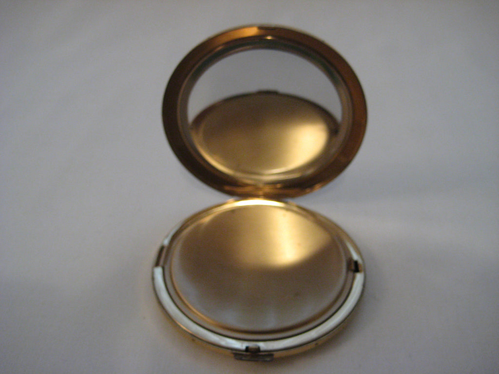 Compact Mirrors & Powder Compacts